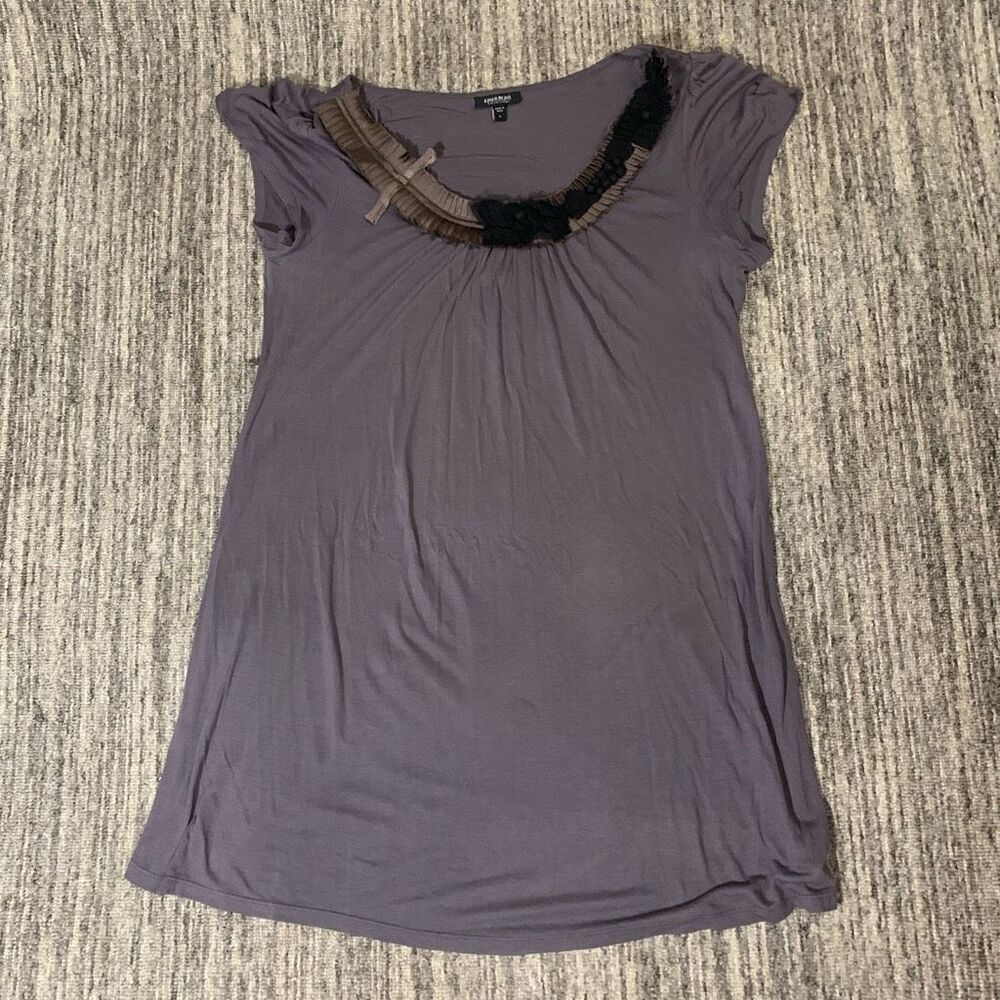 A Pea in the Pod Collection Womens Size Large Pullover Top Taupe Ruffle Neck